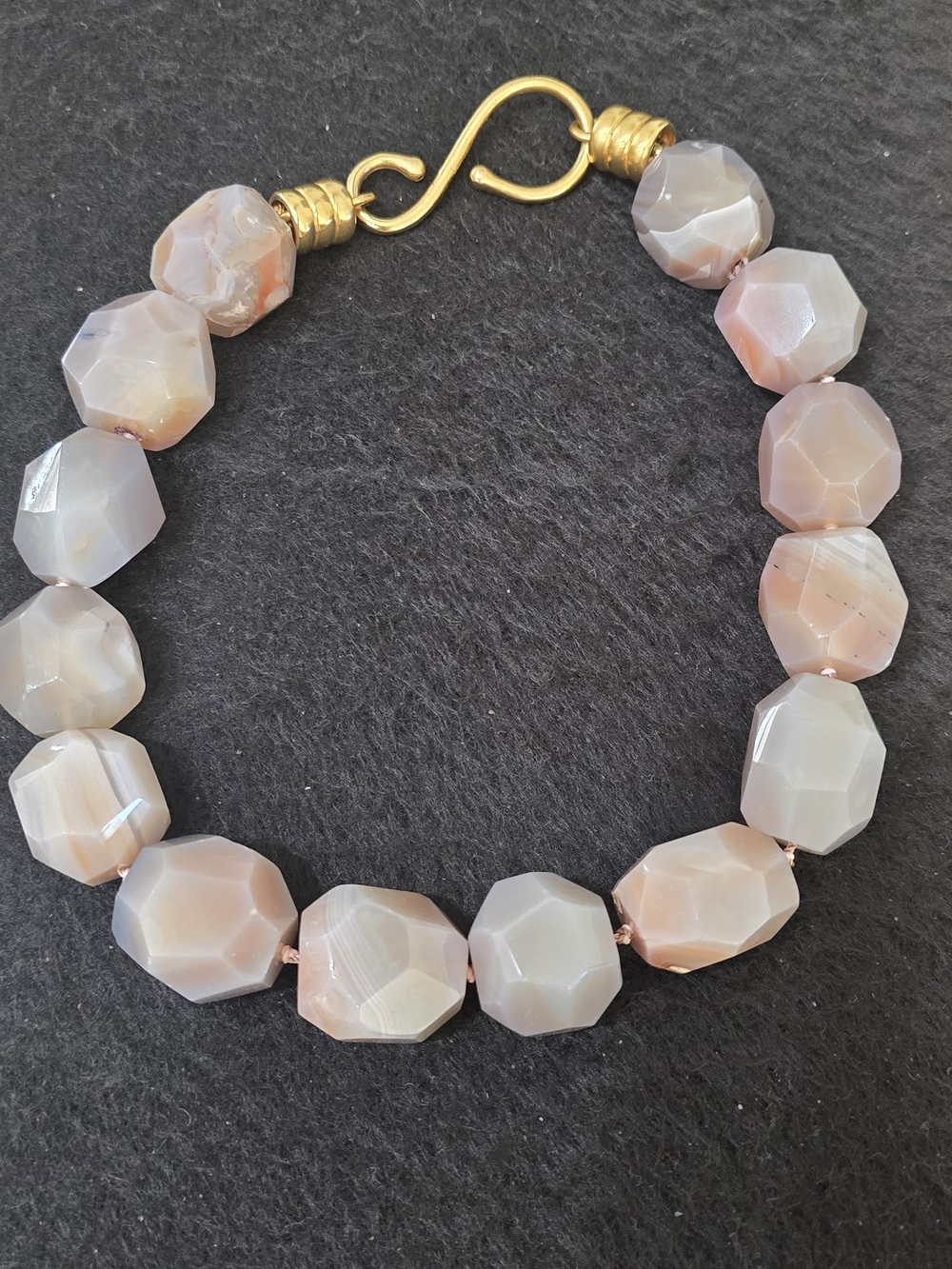 Handcrafted Pink Cream Quarts Srone Necklace - 17" Heavy. Unbranded
